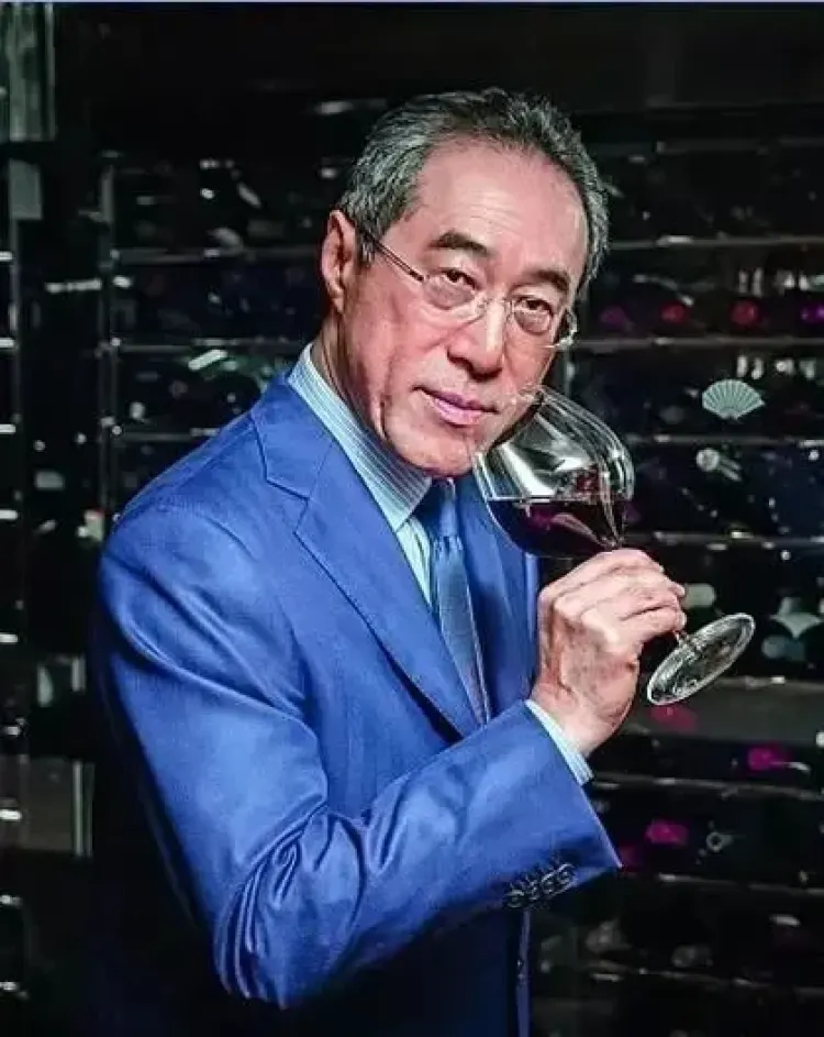 刘銮雄卖酒又一个白手套！有钱人就连囤酒都能赚翻