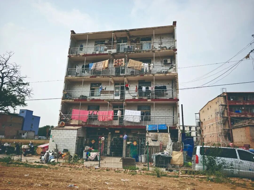 一位北京女骑手的双重生活:我不愿活成我母亲那样