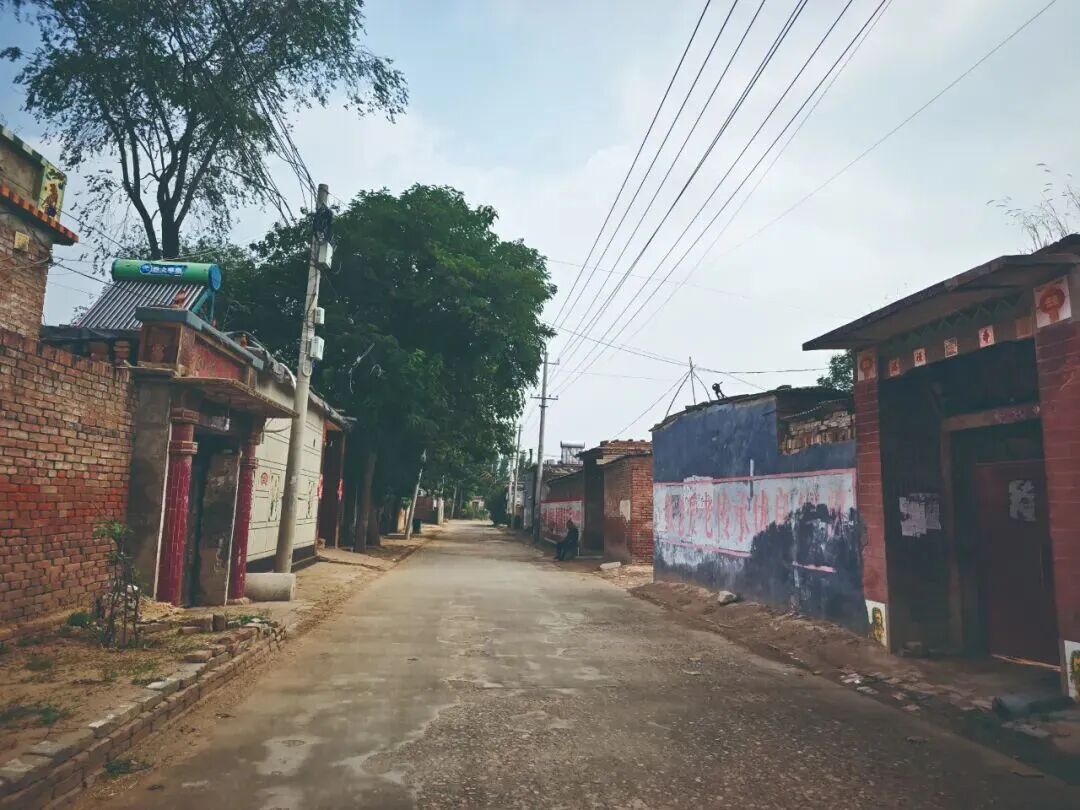 一位北京女骑手的双重生活:我不愿活成我母亲那样