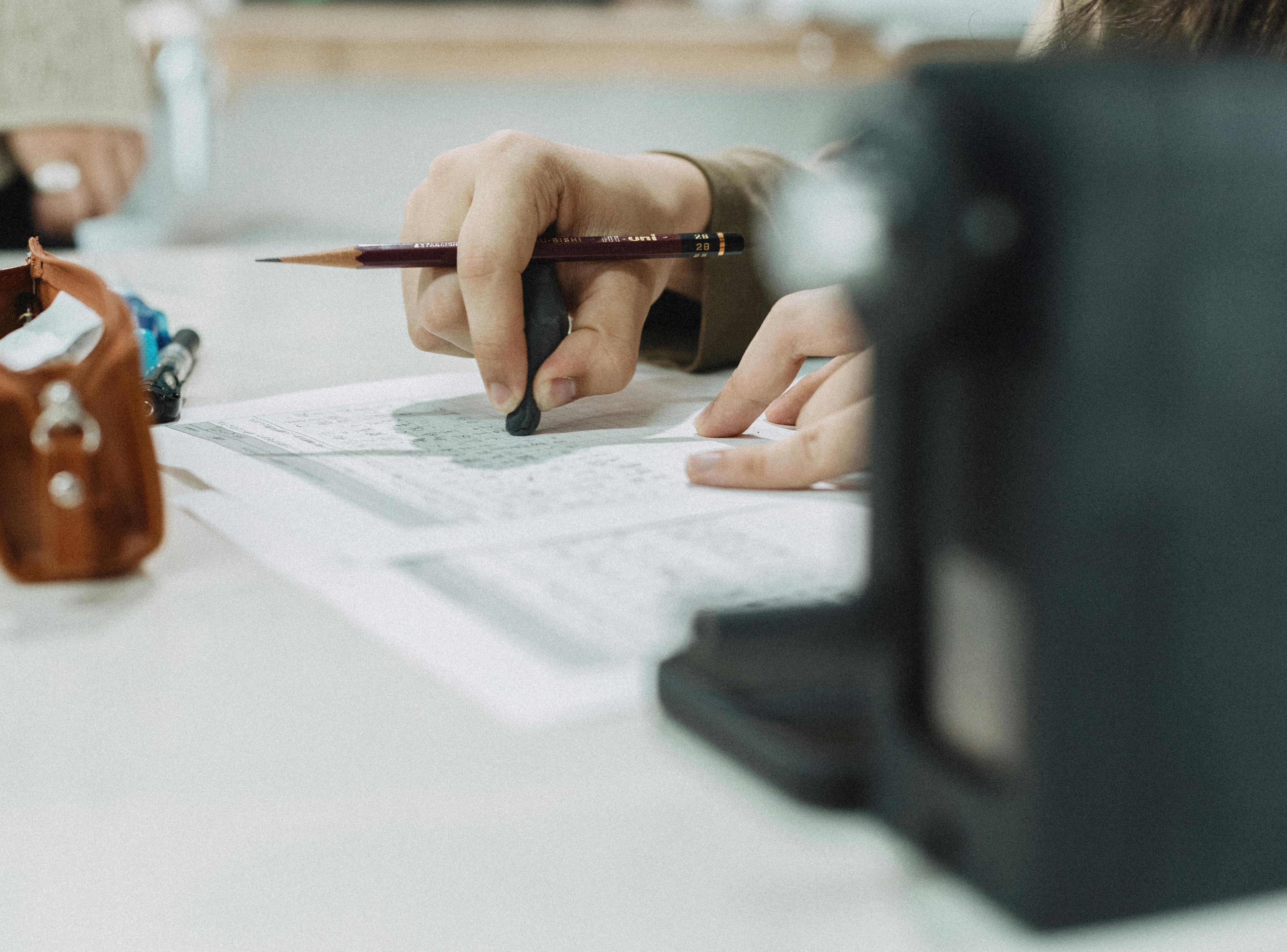 没跟张雪峰报志愿,我们在另一条路上“上岸”了