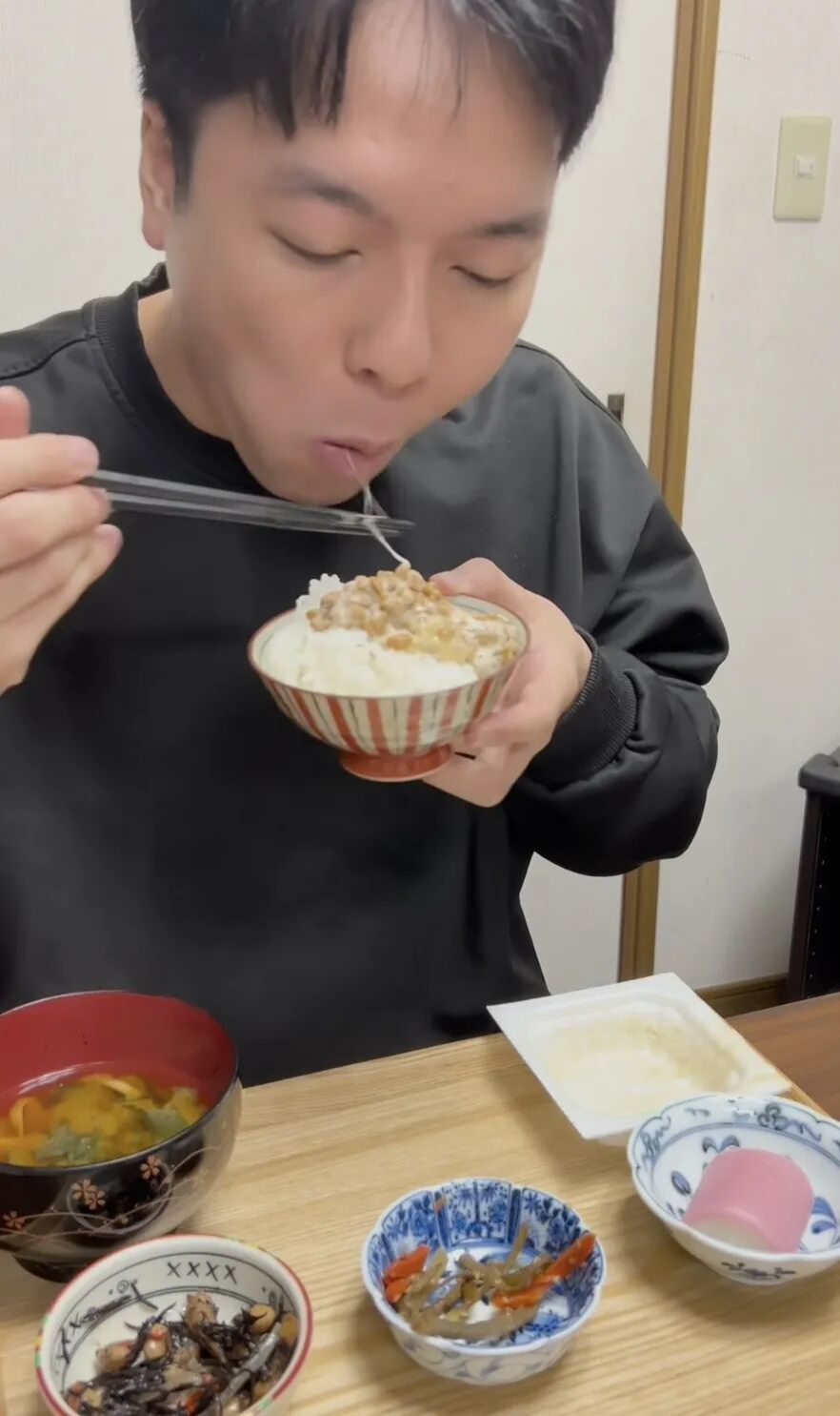 越寒酸越爱看,日韩吃播凭啥硬控中国网友